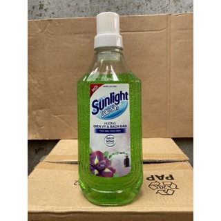 Nước lau sàn Sunlight mầu xanh hương hoa hạ dạng chai 997ml