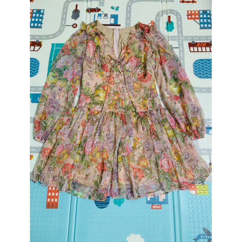 Đầm hoa size M đã mặc thanh lí