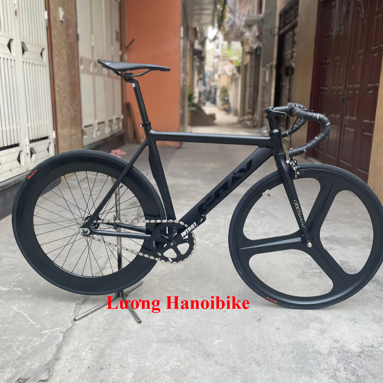 Xe đạp Fixed Gear Gray F10 vành trước 3 đao, vành sau 7cm, lắp phanh full Đen siêu đẹp