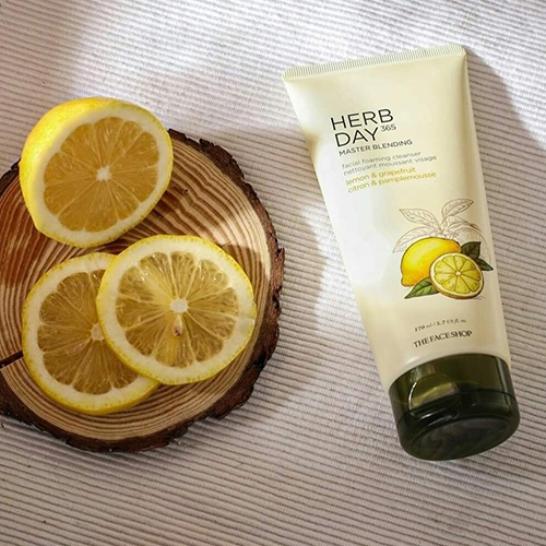 Sữa Rửa Mặt Herb Day 365 Cleansing Foam