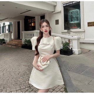 Đầm Tafta Vân Gỗ Tay Ren