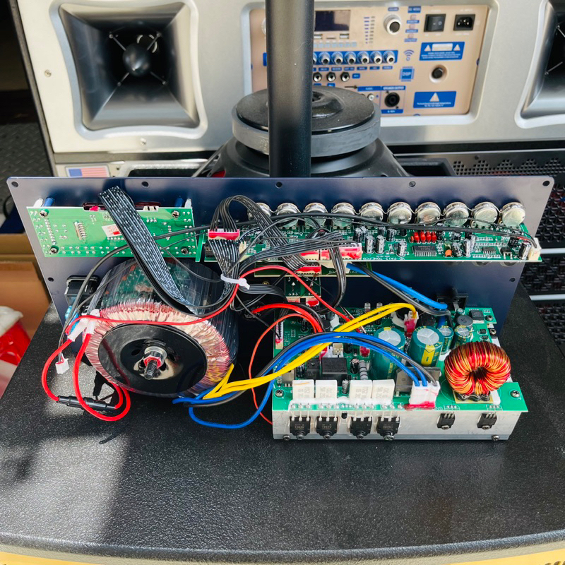 BO MẠCH LOA KÉO KẾT HỢP LIVESTREAM VÀ LED NHÁY MẠCH 4 SÒ CÓ QUẠT 6.0