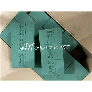 Xốp xanh cắm hoa tươi