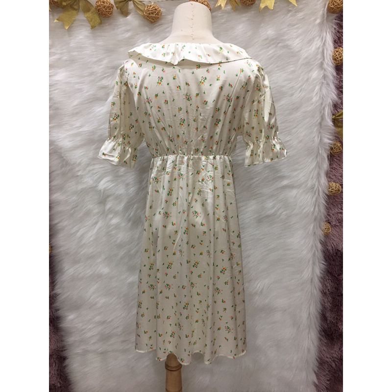 Váy Đầm hoa nhí cổ V bèo sâu 2 hand hiệu MuXiaoGuo- Size M