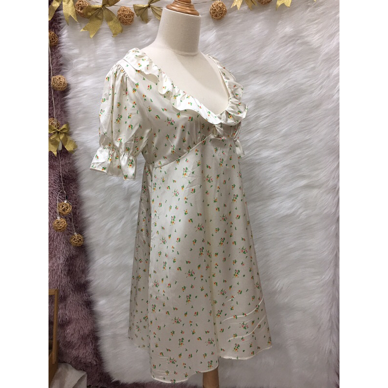 Váy Đầm hoa nhí cổ V bèo sâu 2 hand hiệu MuXiaoGuo- Size M