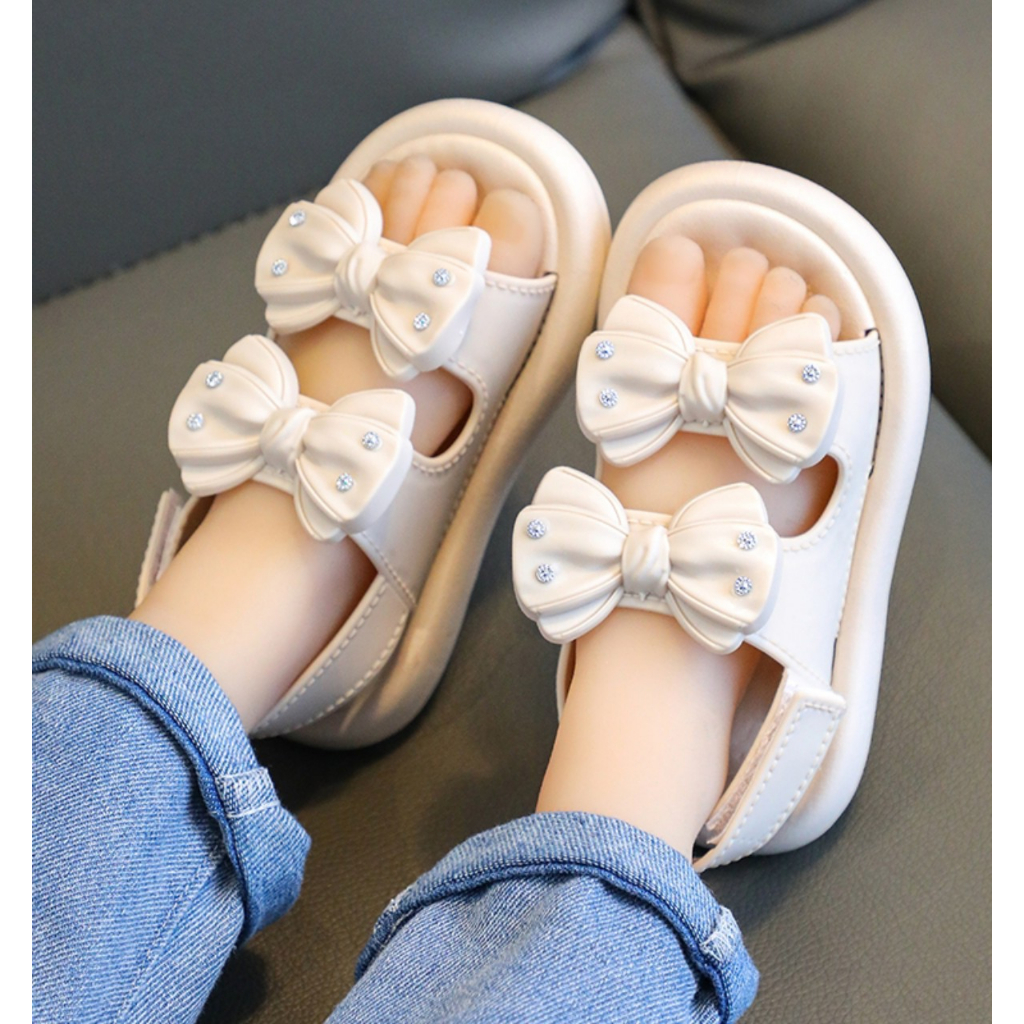 Giày sandal bé gái quai dán dẻo mềm
