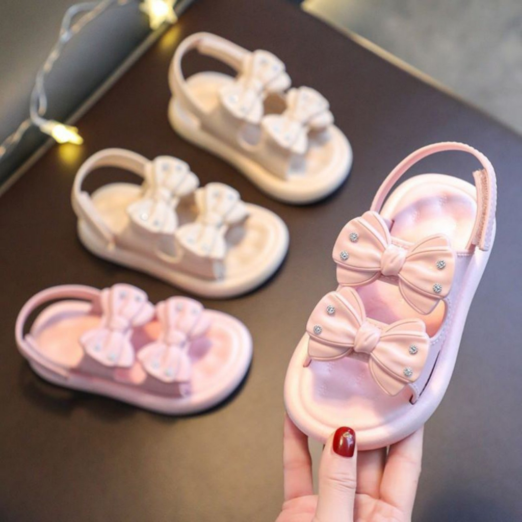 Giày sandal bé gái quai dán dẻo mềm