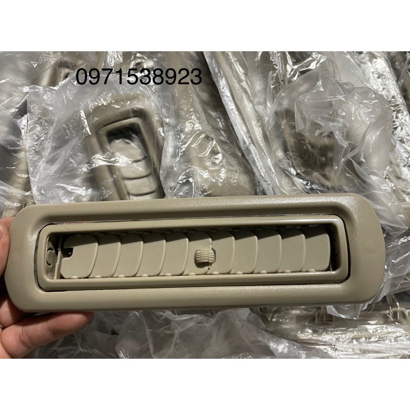 cửa gió trần toyota innova 2006-2016 giá rẻ
