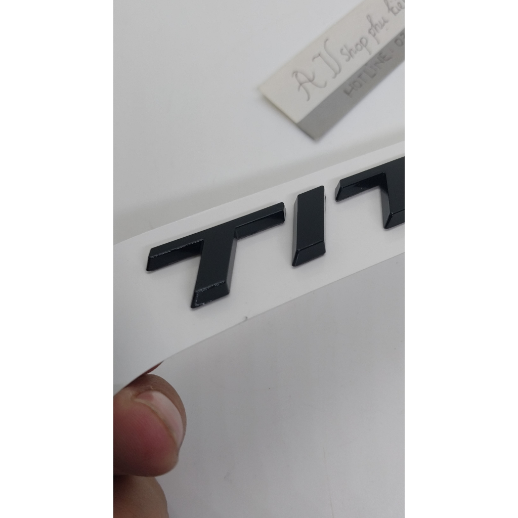 Miếng Dán Chữ TITANIUM Bằng nhựa ABS Trang Trí Xe Hơi màu đen