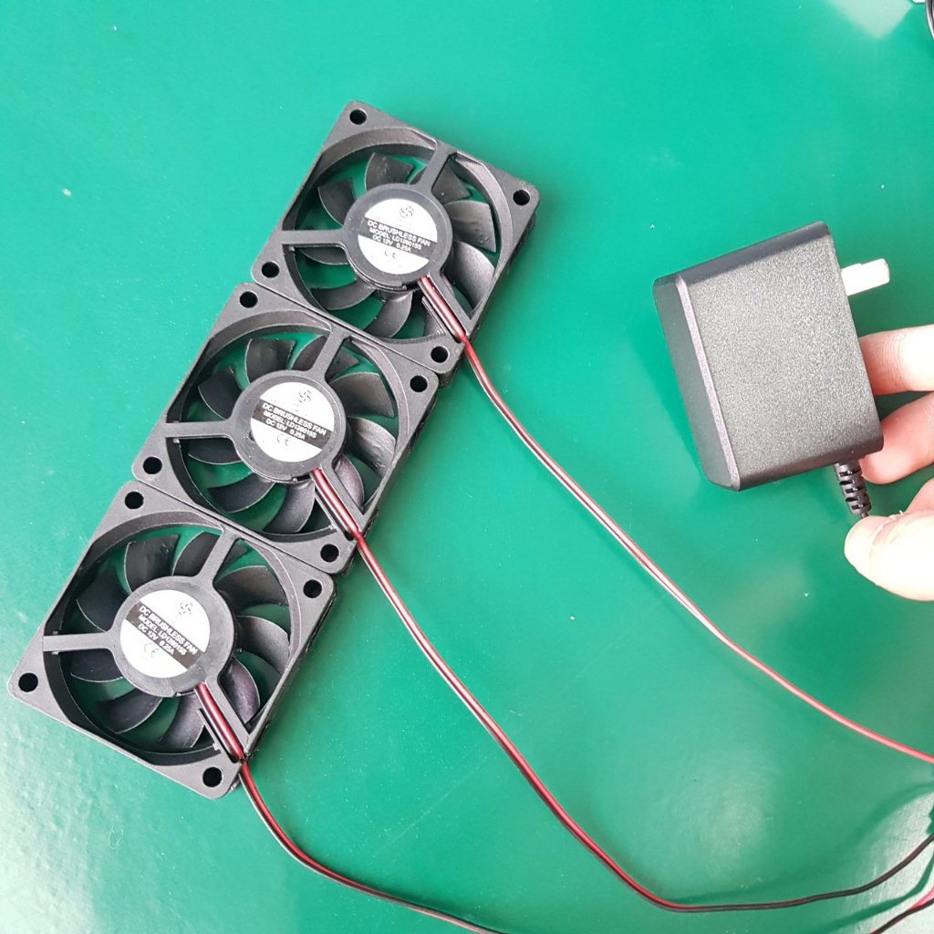 Quạt thủy sinh Bộ Quạt Hút Mùi 12V 6CM Tản Nhiệt Làm Mát Điện Thoại  Bể Cá Thú Nuôi ShopThongMinh5.0