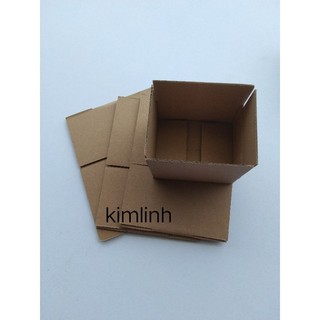100 hộp size 10x10x5 ( hộp mặt trong và ngoài màu nâu)