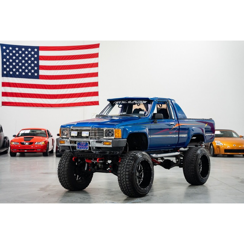 Hot Wheels Premium '87 Toyota Pickup Truck