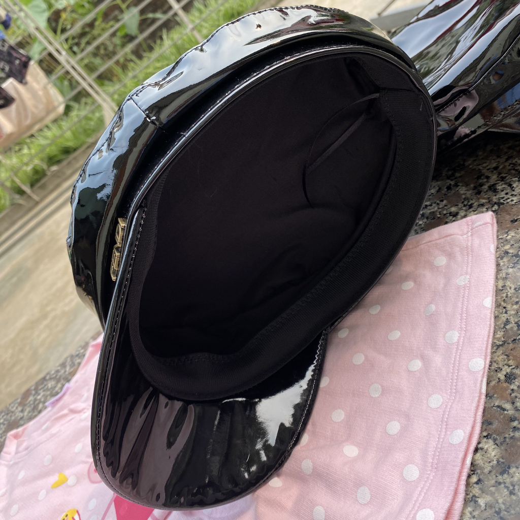 Mũ keppi da bóng hàng xịn 2 lớp dày dặn full tag, logo chắc chắn, sáng bóng 1 màu đen huyền thoại