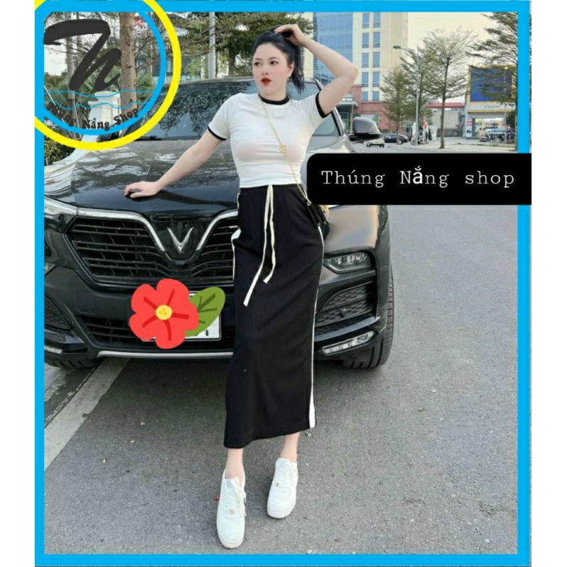 Set Hotgirl Hottrend Áo Thun Ôm Borip Kèm Chân Váy Sọc Dáng Dài