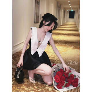 váy xoè bồng lưới ngực đâ