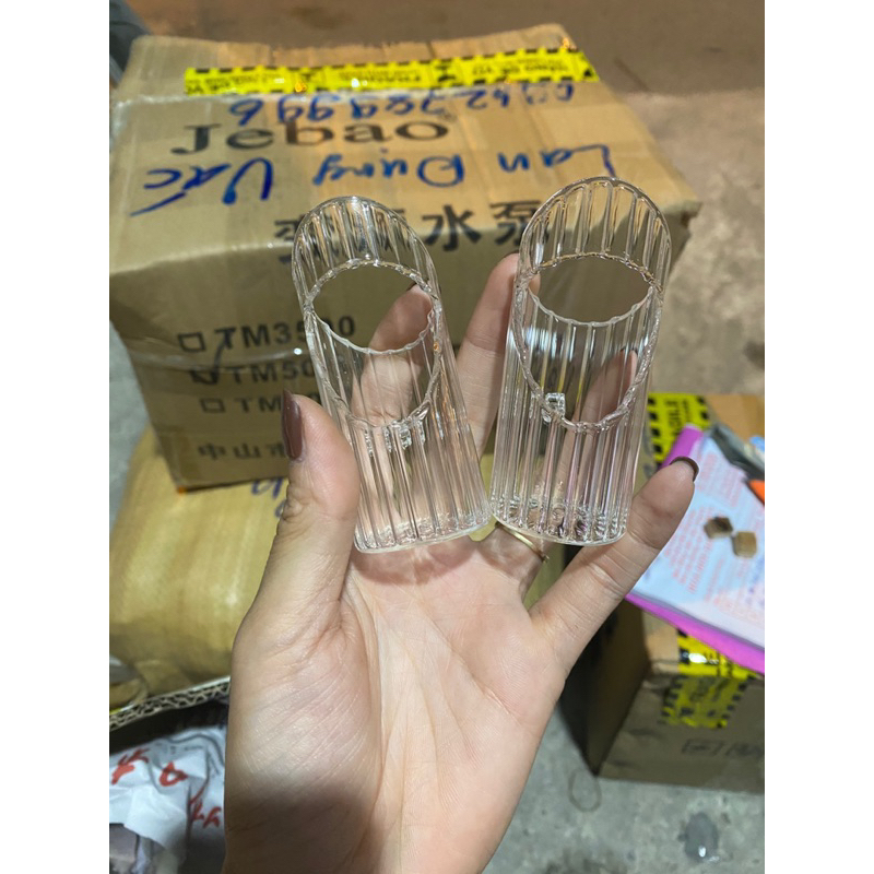 Cóng chống vảy thuỷ tinh mào