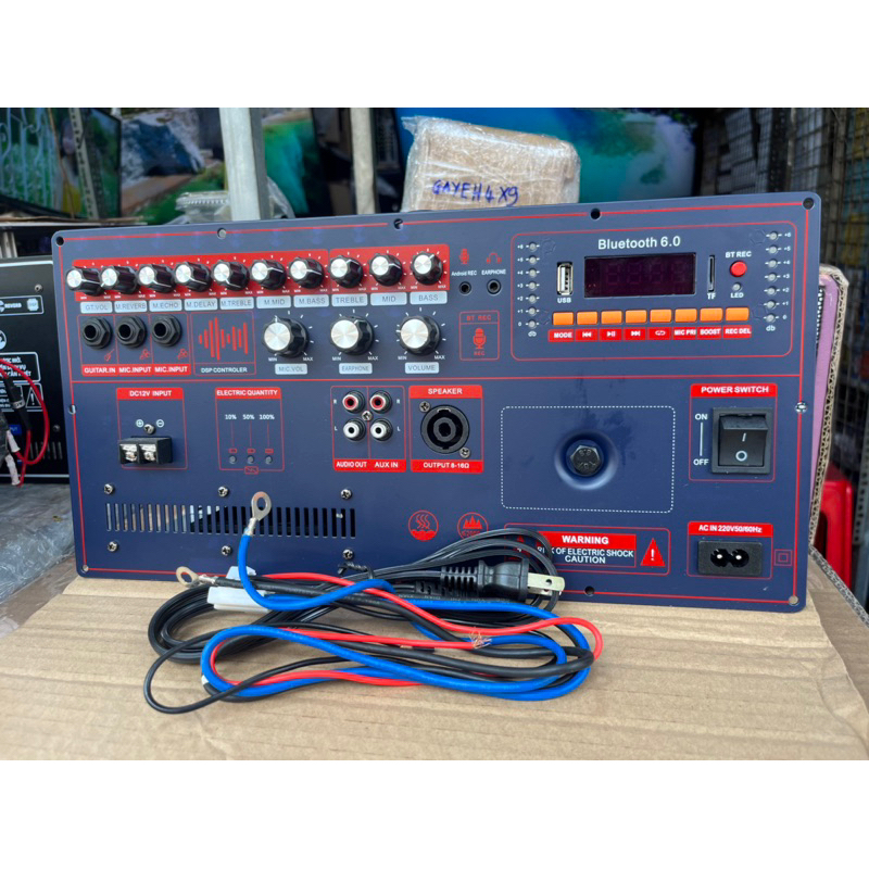 BO MẠCH LOA KÉO KẾT HỢP LIVESTREAM VÀ LED NHÁY THEO NHẠC LẦN ĐẦU TRÊN THỊ TRƯỜNG