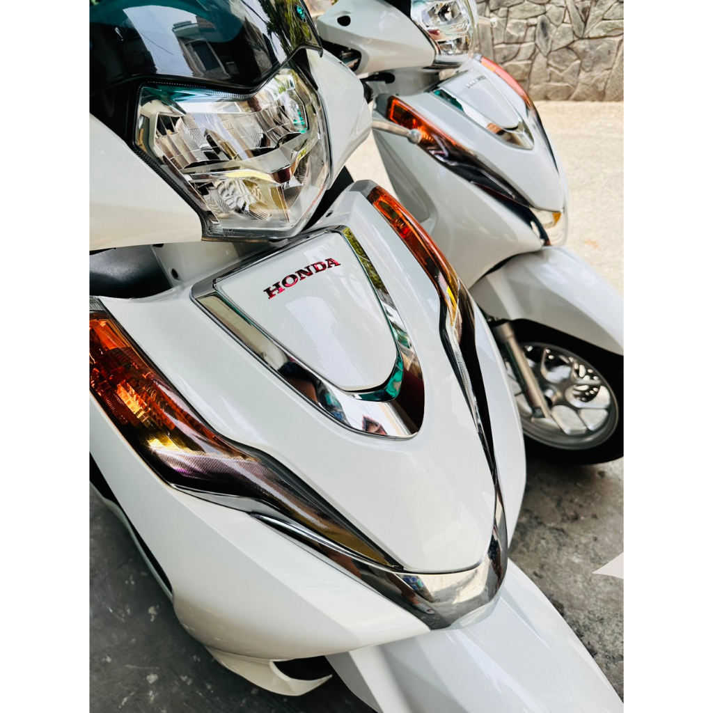 Demi Dán Xi Nhan Lead 2018 -> 2023