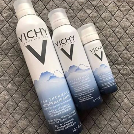 Nước Xịt Khoáng Cấp Ẩm Và Bảo Vệ Da Vichy Mineralizing Thermal Water 50ml