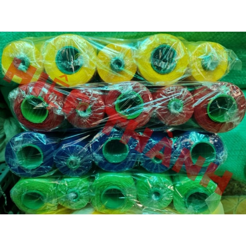 1ống 200g Chỉ màu may bao bì (bao gạo,may chiếu,dây cột thit. có nhiều màu