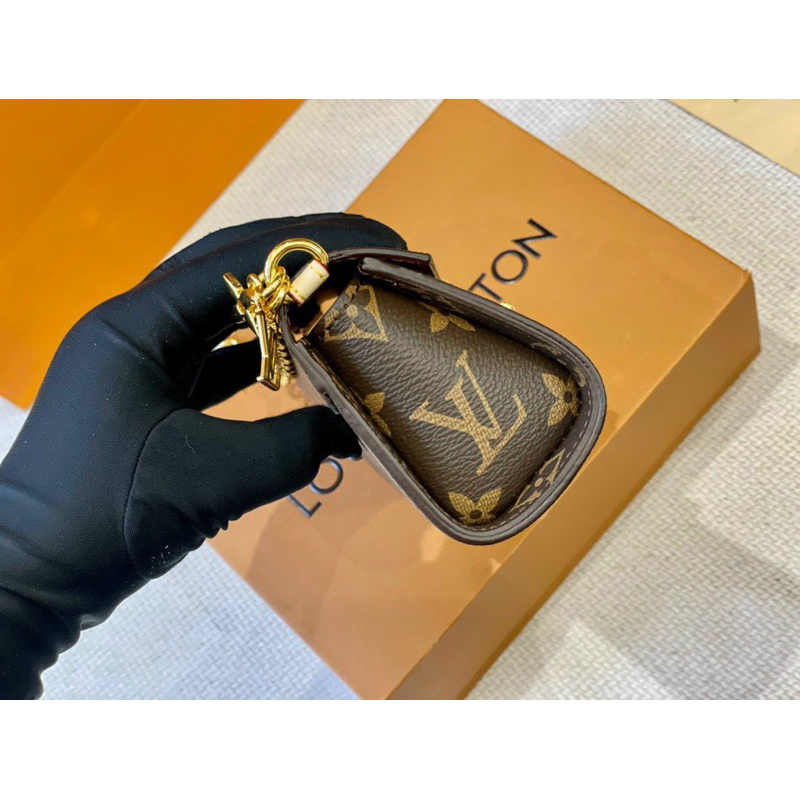 Túi lv bitsy pouch s16