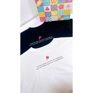 Áo W Flower Tee