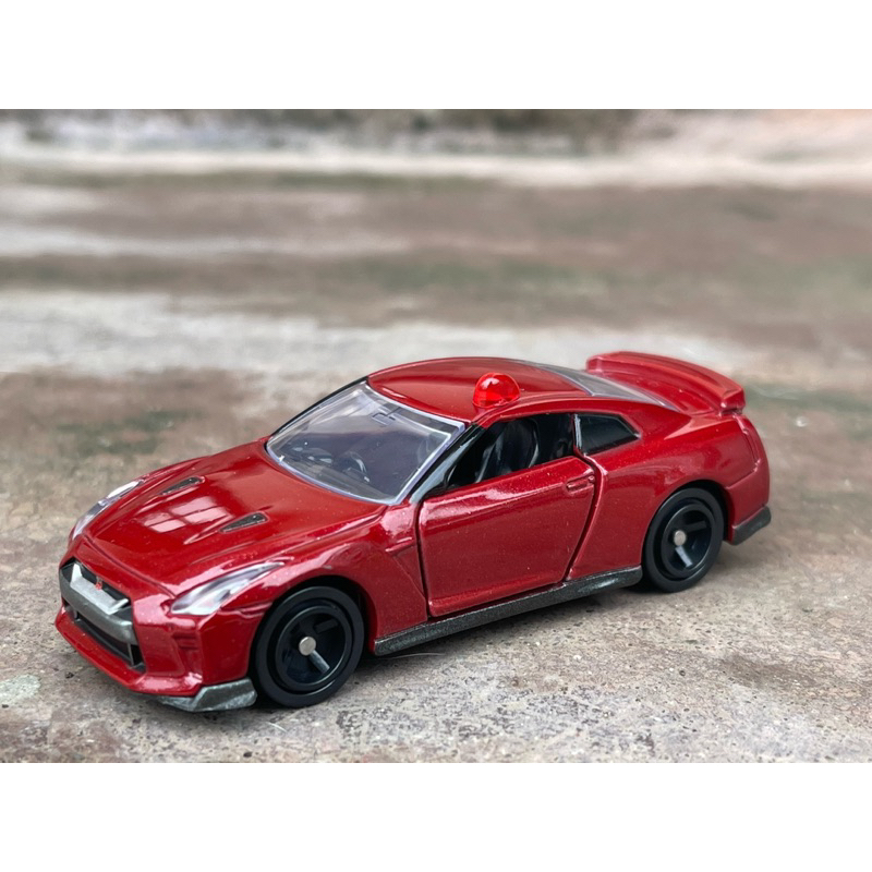 Xe Mô Hình TOMICA NISSAN GTR 1:64