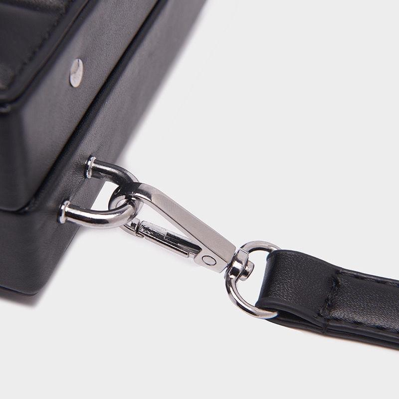 Túi hộp đen cá tính kèm dây đeo chéo, nam nữ mang đều hợp