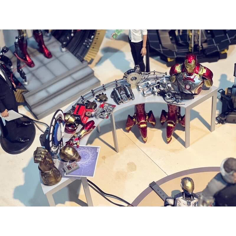 Mô hình bàn iron man 1/12 -1/6