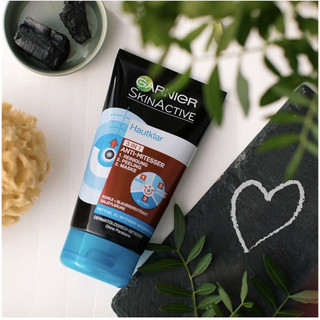 Sữa Rửa Mặt Garnier Pure Active 150Ml