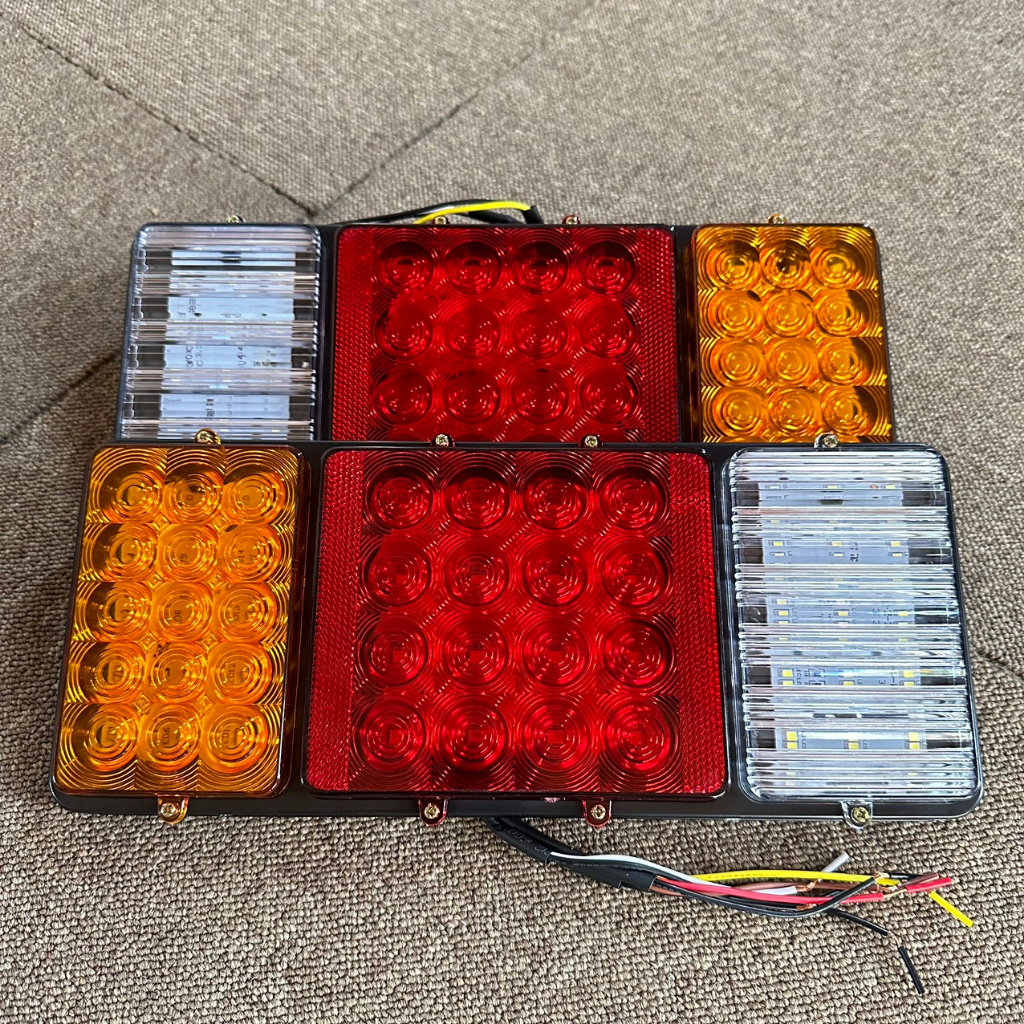 Đèn hậu xe tải. Đèn hậu Led đuôi xe ô tô 12v/24v chất lượng cao. SD 2003A