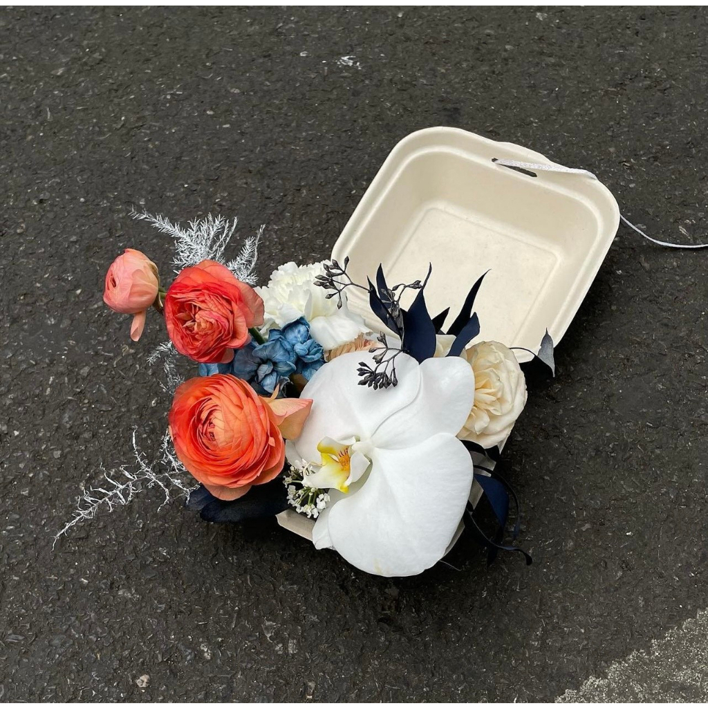 Hộp bã mía vuông đựng bánh