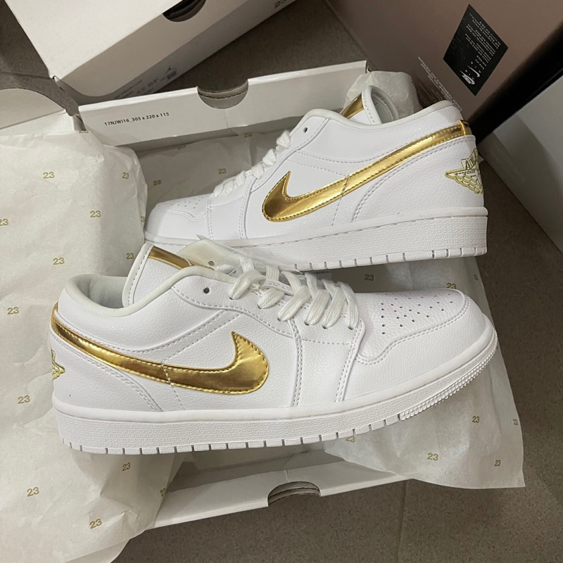 Giày AIR JORDAN 1 LOW METALIC GOLD | Bản cao cấp