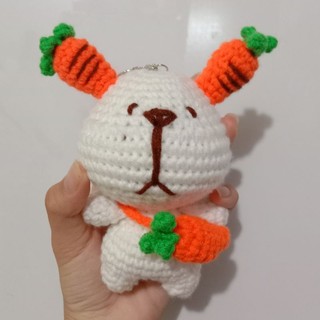Móc khoá thỏ tai carot len handmade