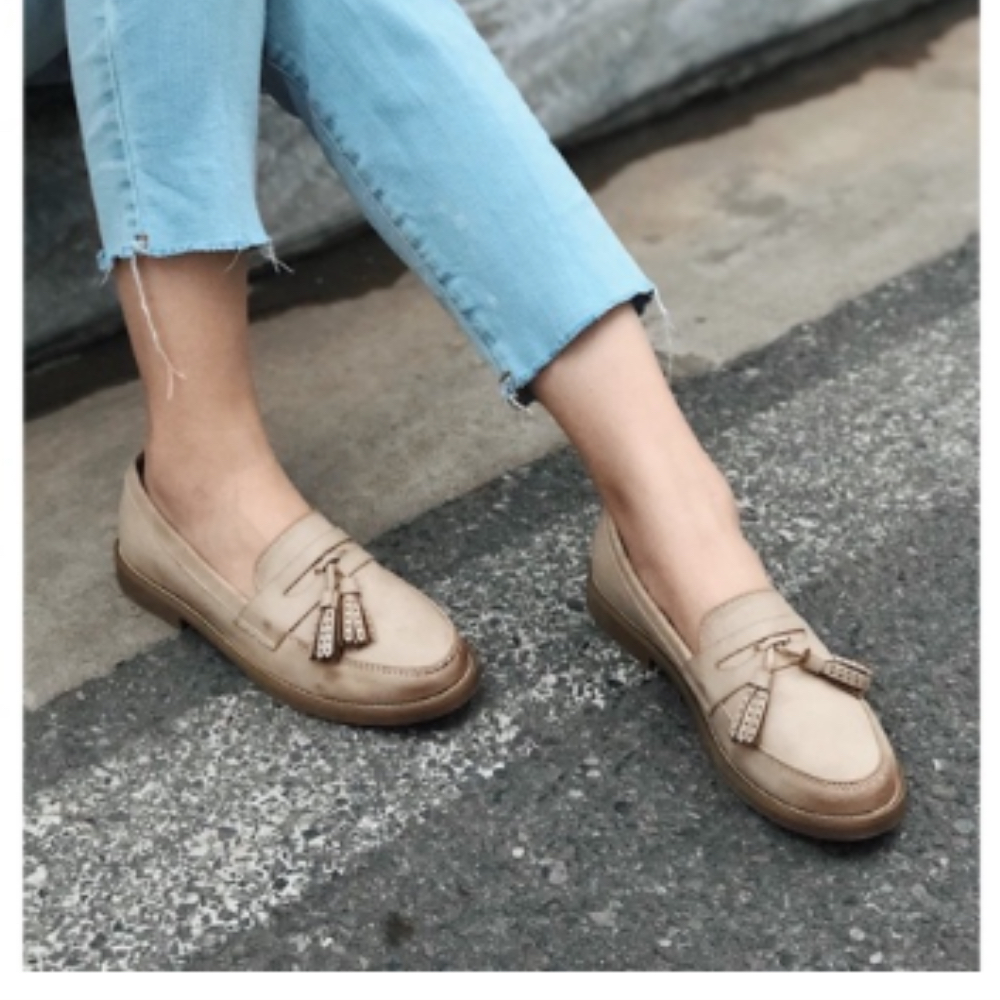 Size 39 - Giày lười loafer moca đế bệt mũi tròn màu kem xám tro