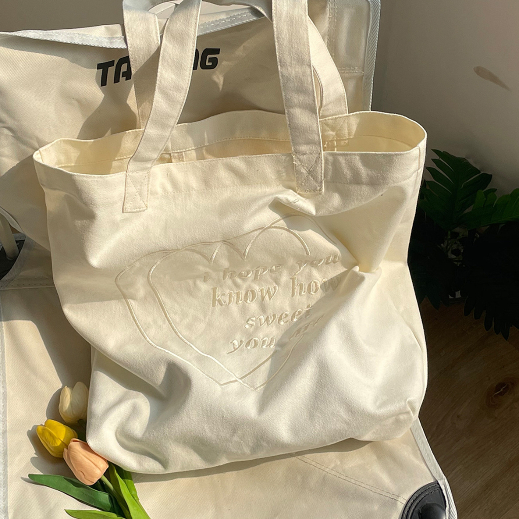 Bowy Bag túi tote vải canvas hoạ tiết thêu hình trái tim đeo vai đi học thời trang đơn giản Hàn Quốc cho