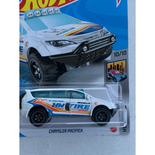 Hot Wheels Chrysler Pacifica (Treasure Hunt)