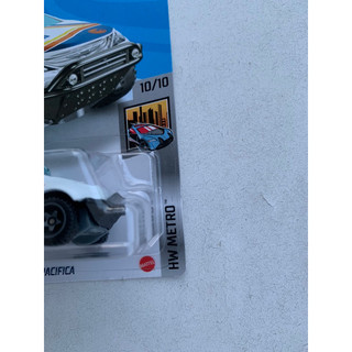 Hot Wheels Chrysler Pacifica (Treasure Hunt)