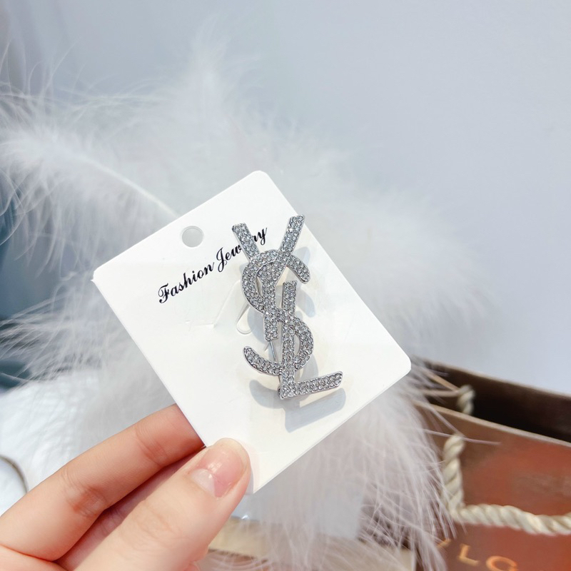 Cài áo nữ đính đá nhân tạo