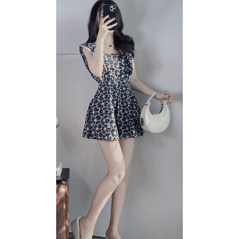 Bộ jumpsuit nữ ngắn ống rộng Áo liền quần nữ không tay hoa cao cấp dễ mặc Jump Ngắn Jumpsuit Hoa Ôm Thiết Kế Quyến Rũ