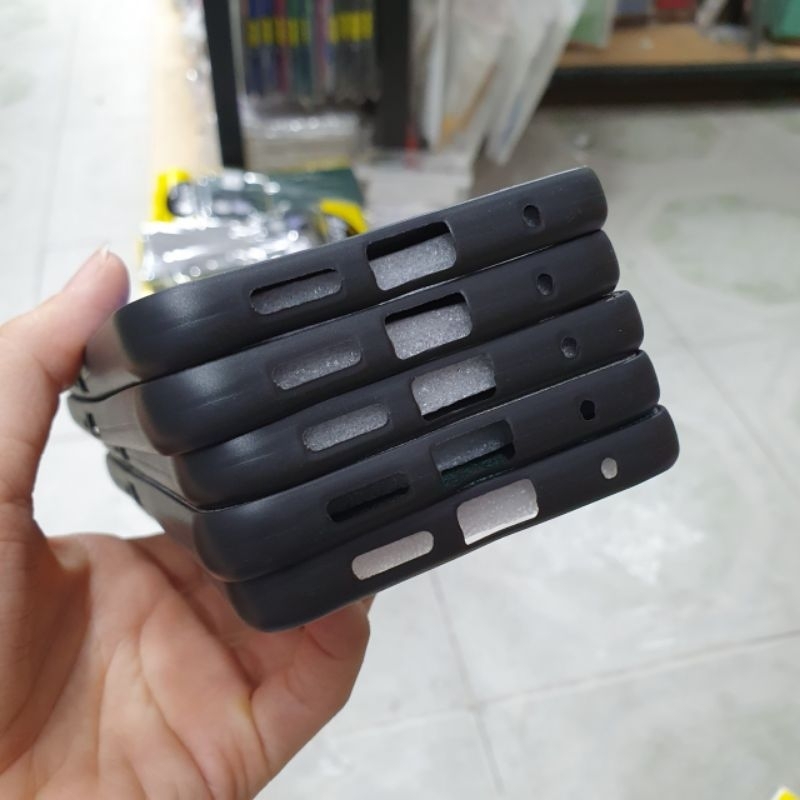 Ốp lưng Xiaomi Redmi Note 12 4G dẻo viền đen lưng vải có bảo vệ camera