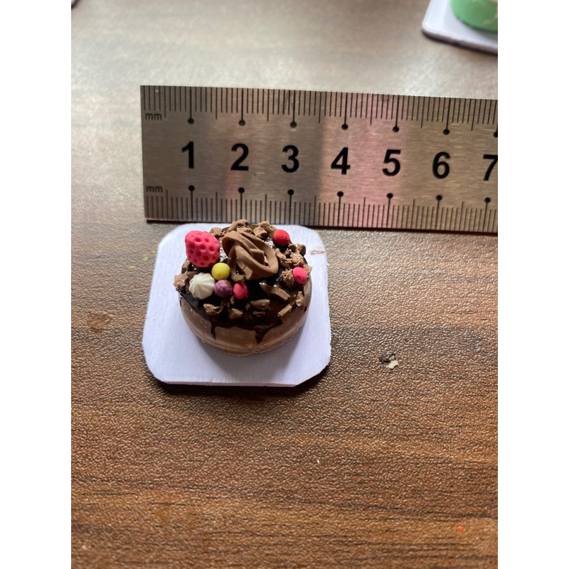 mô hình bánh mini bằng đất sét