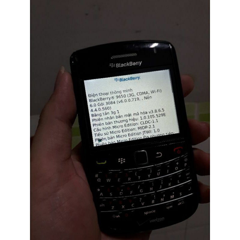 Điện thoại cũ Blackberry 9650 3g, wifi, làm máy phụ, sưu tầm