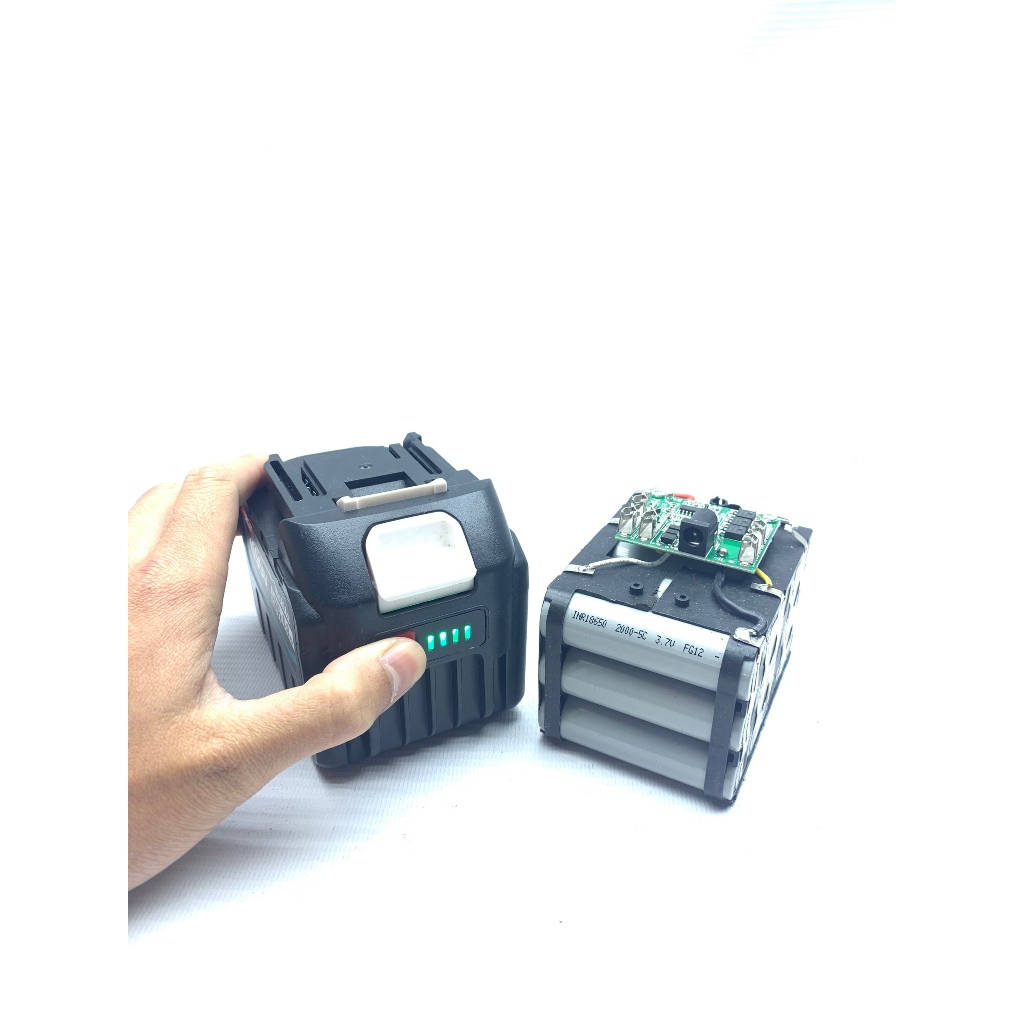 Pin MAKITA 15 Cell  xám có đèn báo pin Bảo Hành 6 Tháng