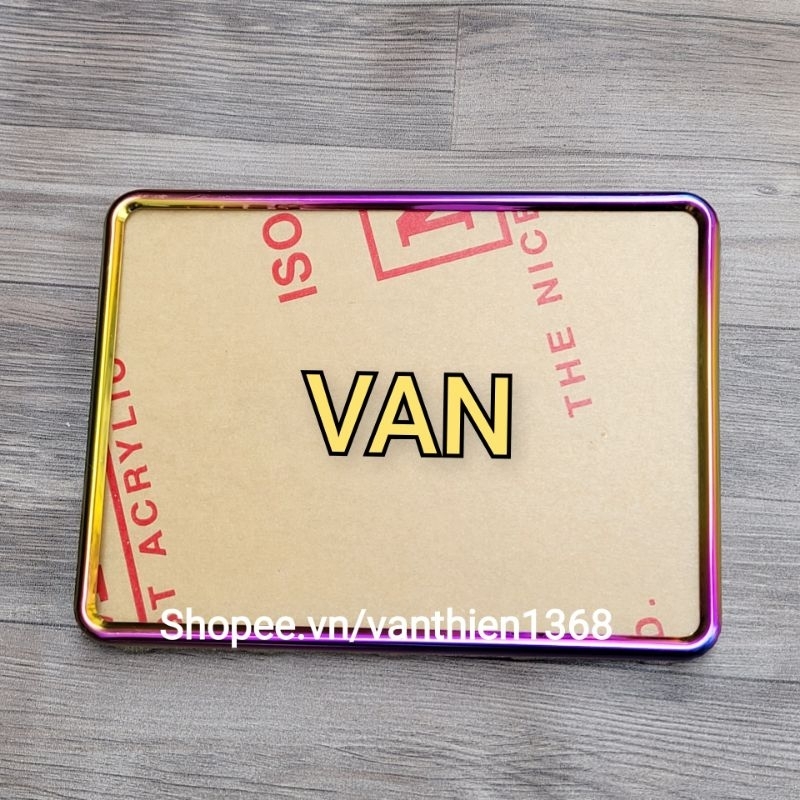 Bộ Khung Mica Biển Số Xe Máy VAN Viền Inox Titan Vàng