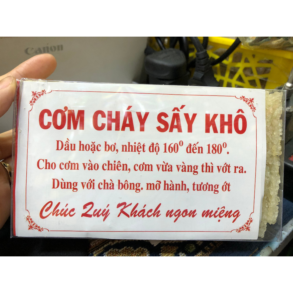 Cơm cháy nếp chưa chiên (hàng đóng hộp biếu khách)