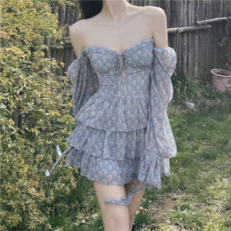 Váy ngắn hoa hai dây ôm eo màu danh dương siêu mới