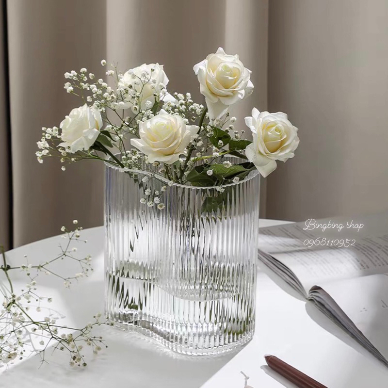 Bình hoa / lọ hoa lượn sóng vân sọc phong cách Châu Âu hiện đại cao 20cm