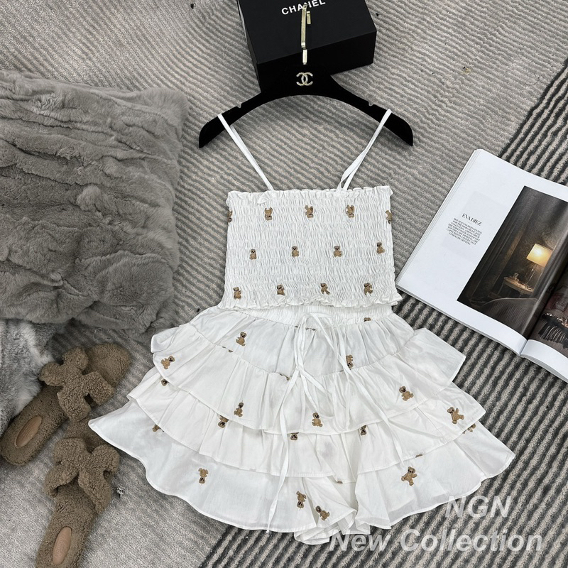 Sét áo chun hai dây + chân váy tầng thêu gấu