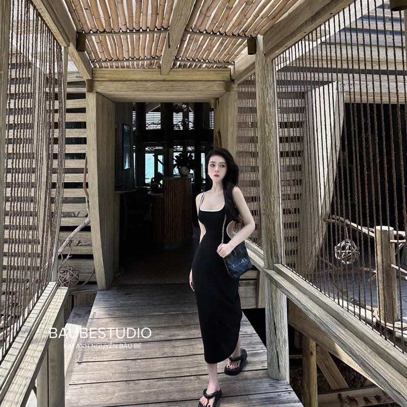 Váy body đen viền trắng lưng cut out siu tôn dáng 🤍🤍🤍